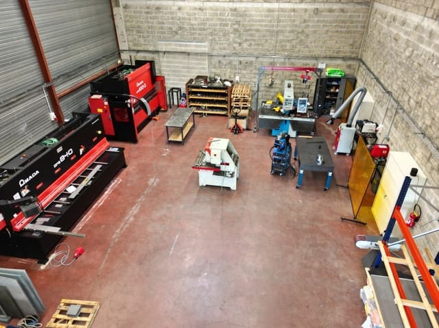 Atelier de travail du métal Majel Lift